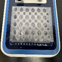Thermo Scientific NanoDrop Eight Spectrophotometer image 2
